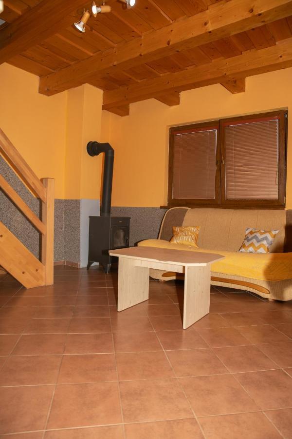 Apartmany Alma Vyhne Exterior foto